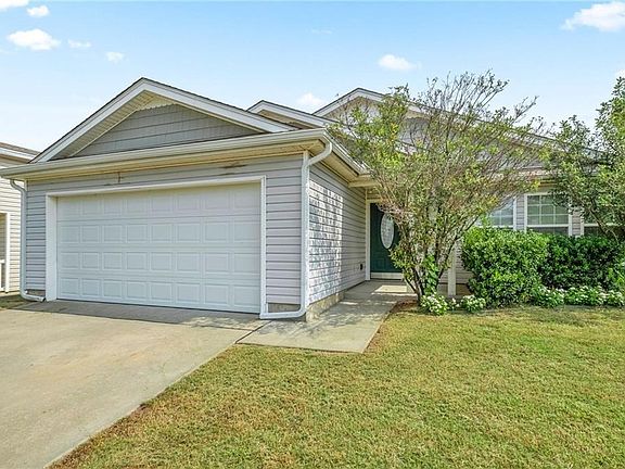 2nd image of 15424 Nightshade Dr