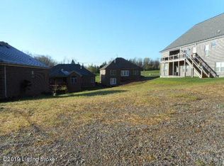207 Kilcott Ct, Louisville, KY 40245