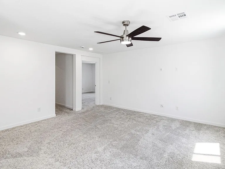 9915 Ruby Dome Ave — Photo 16