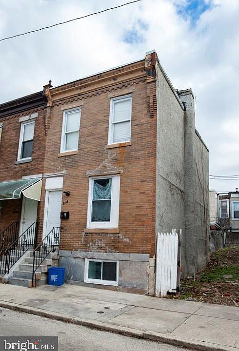 1st image of 3061 N Judson St #1
