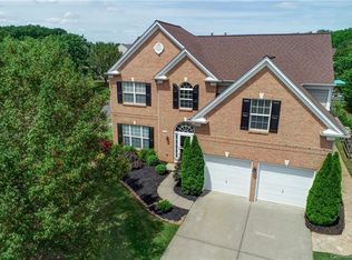 8504 Dennington Grove Ln, Charlotte, NC 28277