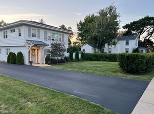 231 N West St UNIT 1, Naperville, IL 60540