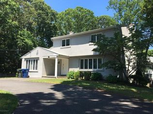 405 Berger Ave, Oakhurst, NJ 07755
