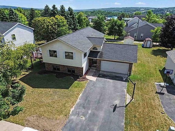 5th image of 512 College View Dr