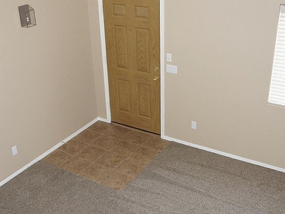 4th image of 3761 W Wayne Ln
