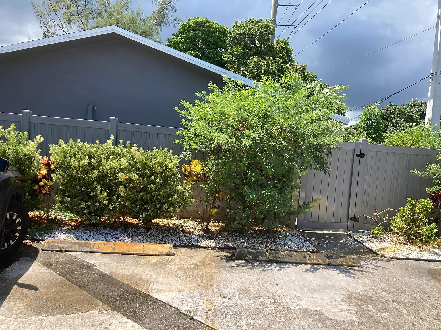 1 bed, 1.0 bath, 2265 sqft, $1,350 — Photo 1