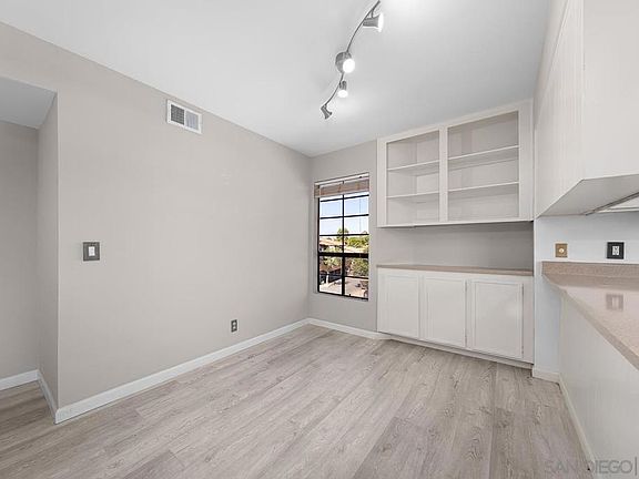 5th image of 440 W Citracado Parkway #16