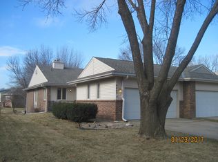 4403 Ridgeview Dr, Lincoln, NE 68516