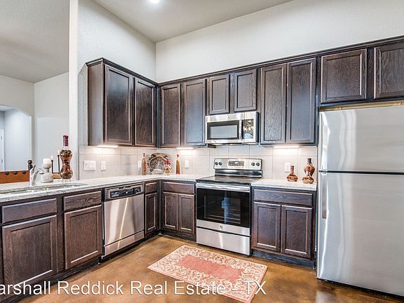 3rd image of 345 Emma Dr