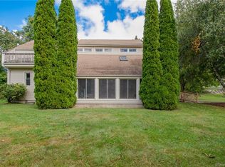 16 Clover Rd, Bristol, CT 06010