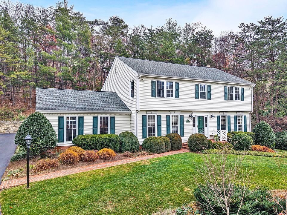1st image of 5023 Meadow Creek Dr