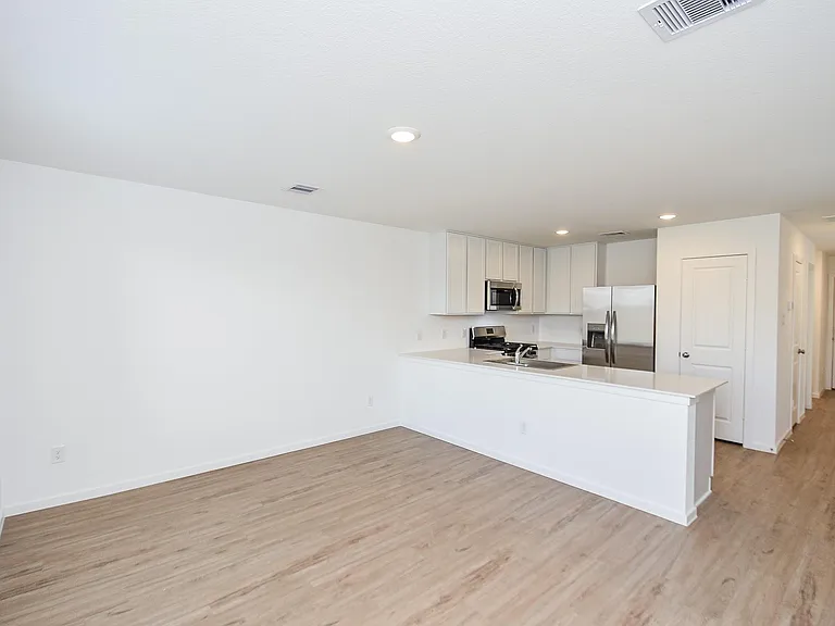 21430 Carosella Dr — Photo 15