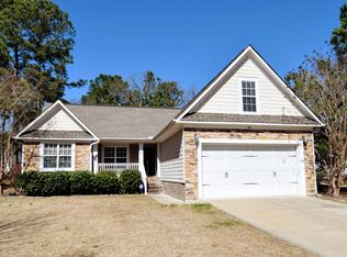 611 Orchard Falls Dr, Spring Lake, NC 28390