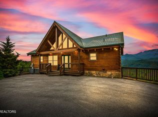 822 Beanstalk Rd, Gatlinburg, TN 37738