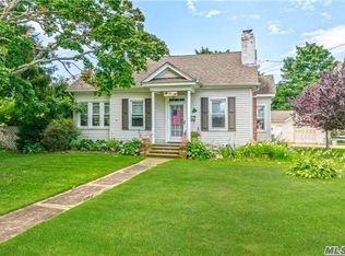 84 Atlantic Ave, Blue Point, NY 11715