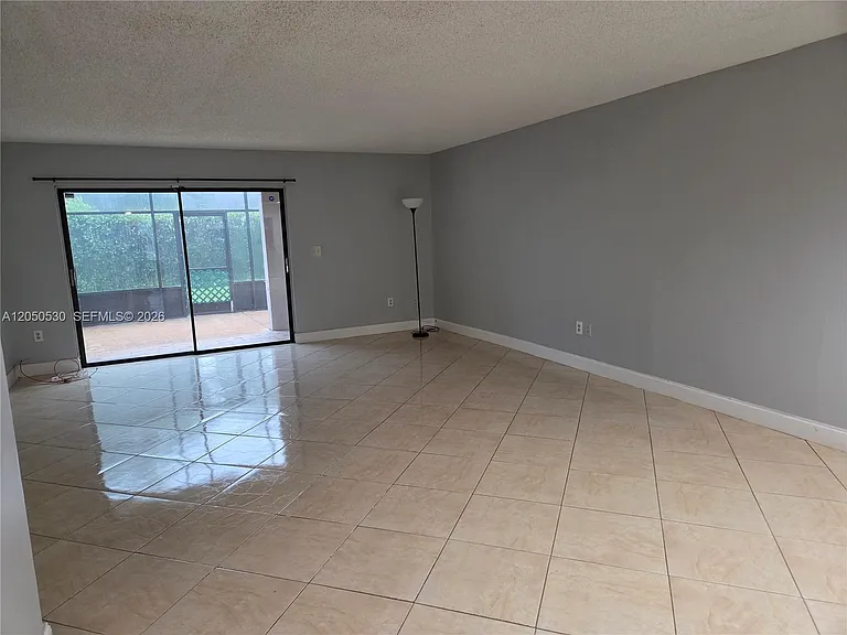 10028 NW 41st St #394 — Photo 1