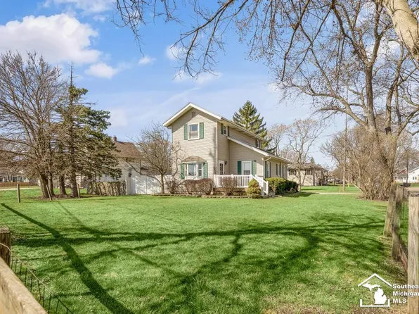 9833 S Dixie Hwy, Erie, MI 48133