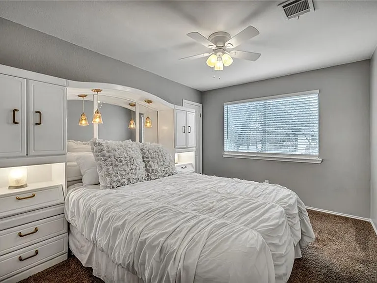 1808 Sylvia Ln — Photo 19