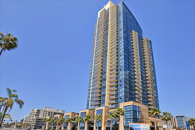 2nd image of 1325 Pacific Hwy #1702
