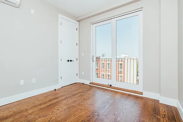 Rented by Nooklyn NYC LLC | media 22