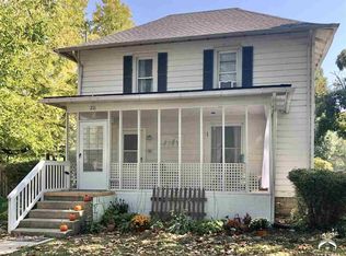 211 Oak St, Perry, KS 66073