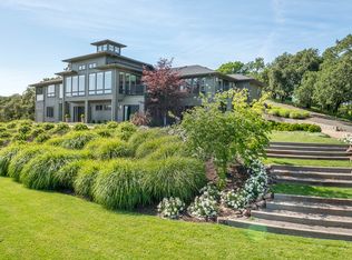 3950 Bastoni Ln, Santa Rosa, CA 95404