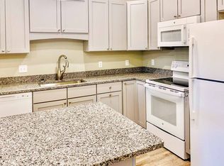 32 Cottonwood Drive, Williston, VT 05495