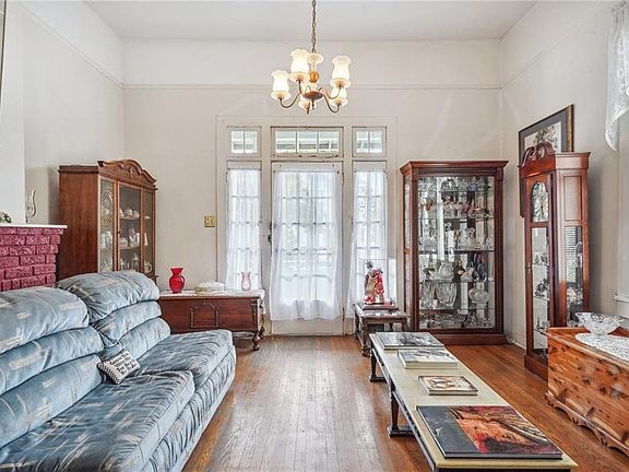 3rd image of 7229-7227 Zimpel St