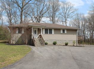 76 Gatewood Dr, Murray, KY 42071