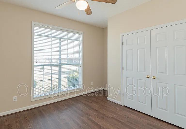 521 McGregor Ct — Photo 29