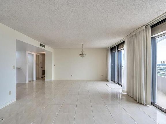 4th image of 2828 N Atlantic Ave #P030