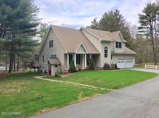 109 Hampton Green St, Milford, PA