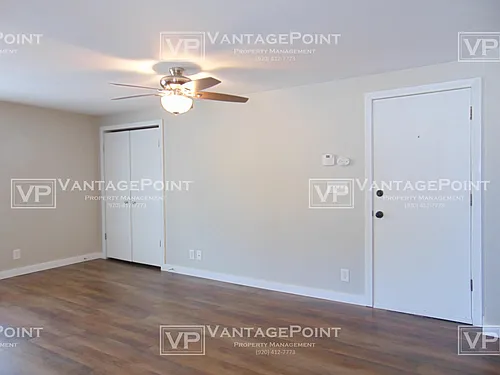 231 E Calumet St #3 Photo 1