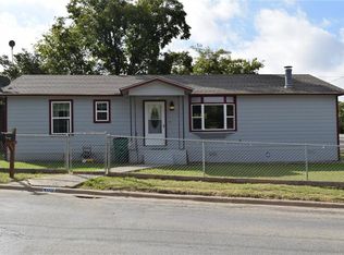 400 E 10th St, Coleman, TX 76834