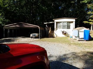 902 Colonial Rd, Clover, SC 29710