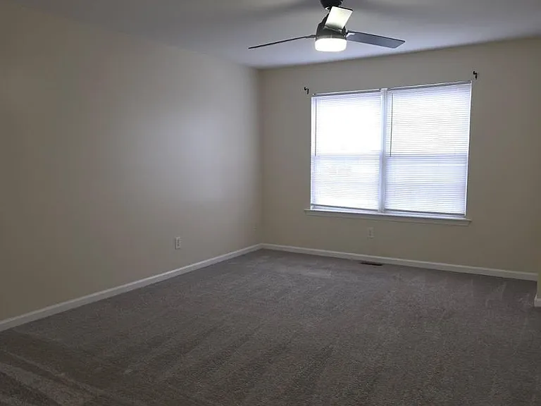 24 Woodcrest Ct — Photo 27