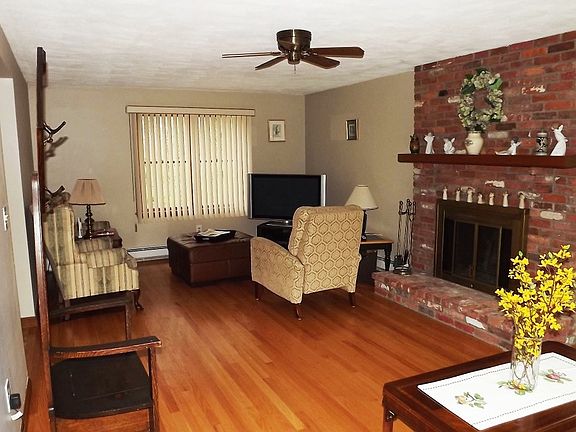 5th image of 15 Baldwin Dr