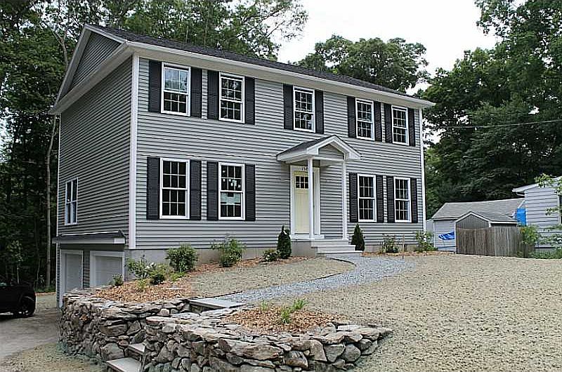 2nd image of 1529 Diamond Hill Rd