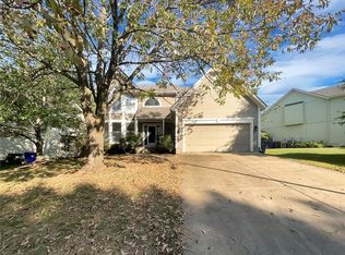 12534 S Alcan Cir, Olathe, KS 66062