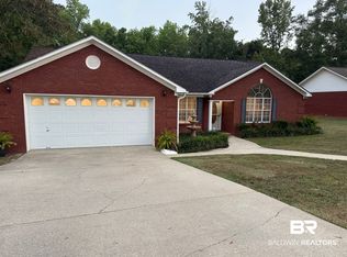 100 Sue St, Flomaton, AL 36441