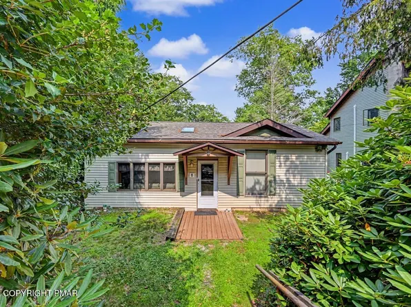 27 W Fern St, Lake Harmony, PA 18624