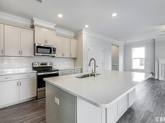 5th image of 112 Clear Creek Cir