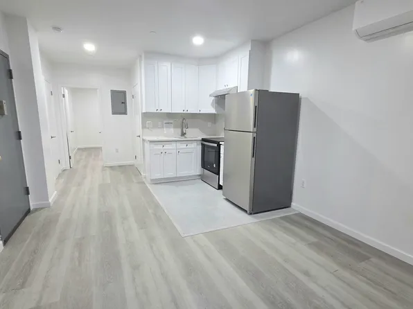 217 9th Street image 1 of 10