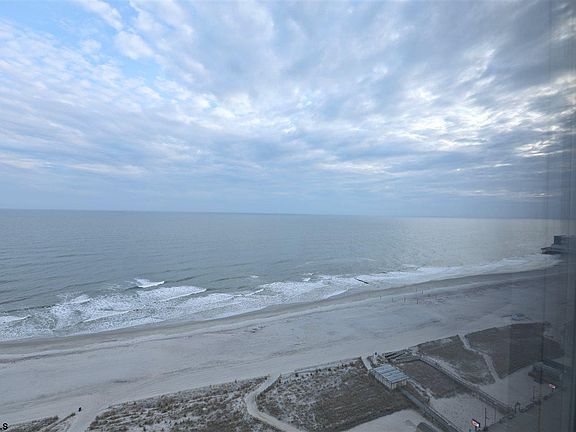 2nd image of 1515 Boardwalk #2406