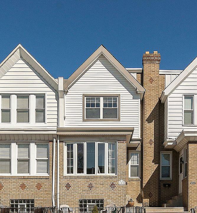 1st image of 658 Jamestown St