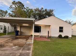 633 Kyle St, Angleton, TX 77515