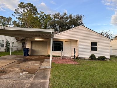 633 Kyle St, Angleton, TX, 77515