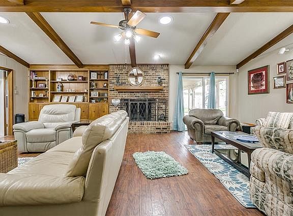 4th image of 1234 Crestwood Dr