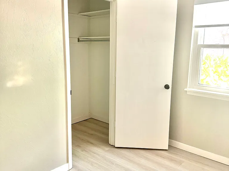 2373 Diehl Dr — Photo 13