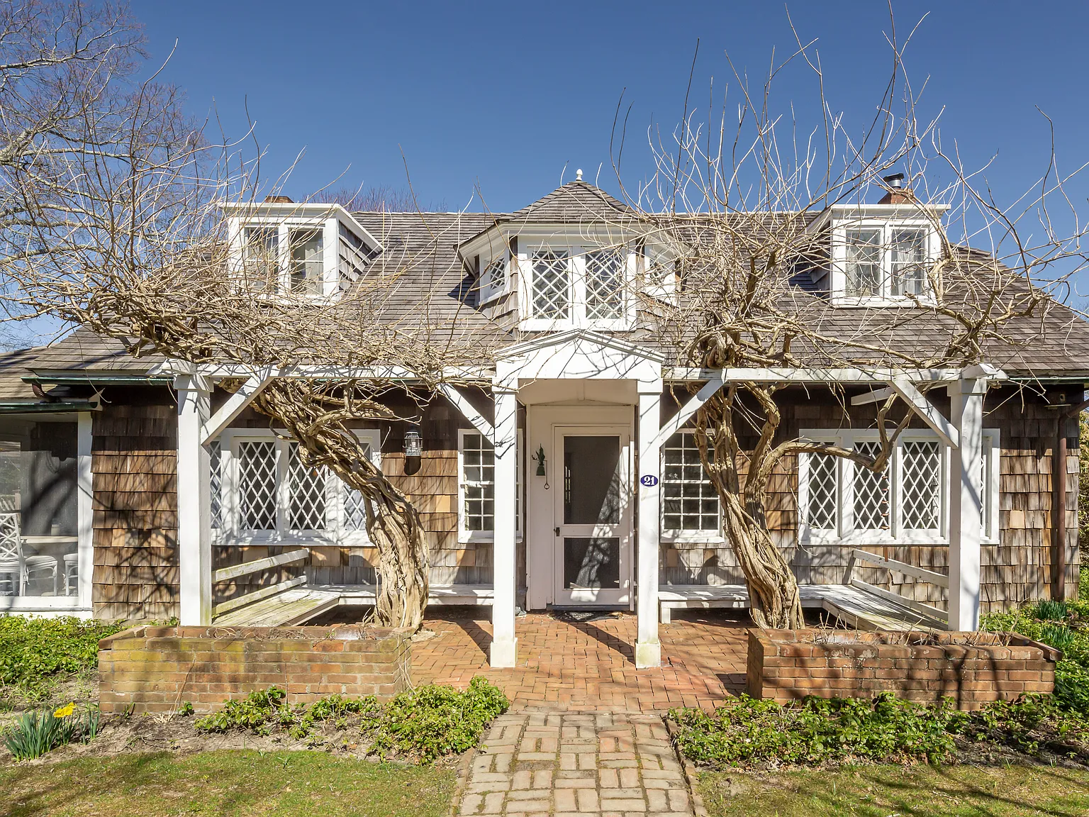 4 Bedroom Southampton Art Village — Photo 4